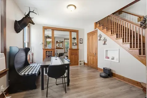 1035 W 5th Dubuque IA 52001