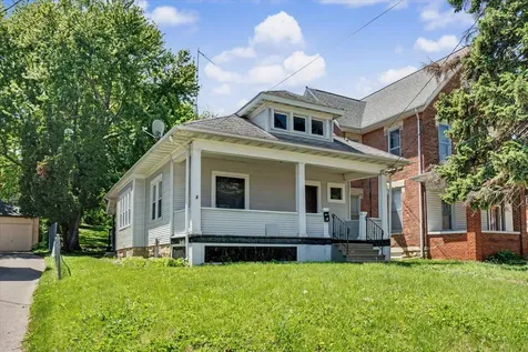 2501 Central Dubuque IA 52001