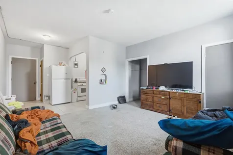 2535 Central Dubuque IA 52001