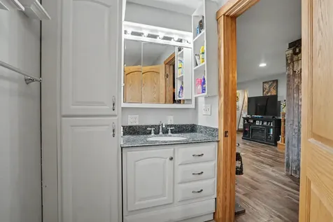 2838 210th Earlville IA 52041-9999