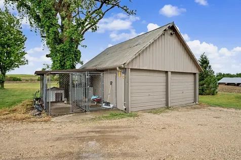 2838 210th Earlville IA 52041-9999