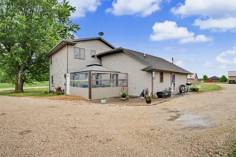 2838 210th Earlville IA 52041-9999