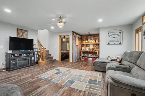 2838 210th Earlville IA 52041-9999