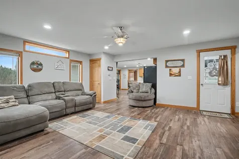 2838 210th Earlville IA 52041-9999