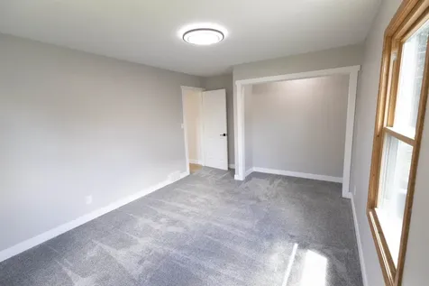 33 Meadow Dubuque IA 52001
