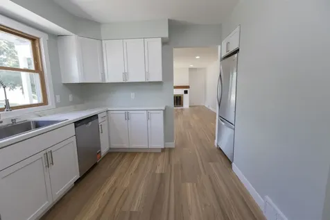 33 Meadow Dubuque IA 52001