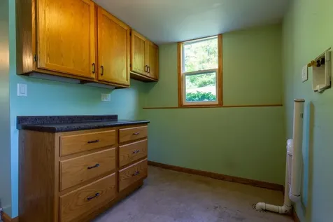 21537 Mud Lake Dubuque IA 52001