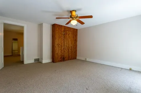 21537 Mud Lake Dubuque IA 52001