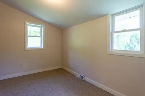 21537 Mud Lake Dubuque IA 52001