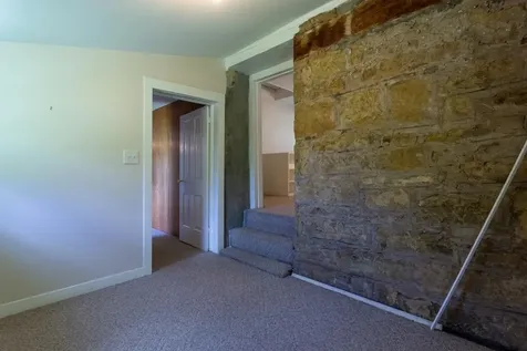 21537 Mud Lake Dubuque IA 52001