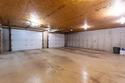21537 Mud Lake Dubuque IA 52001