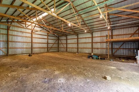 21537 Mud Lake Dubuque IA 52001