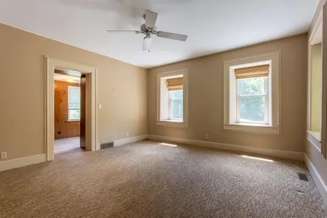 21537 Mud Lake Dubuque IA 52001