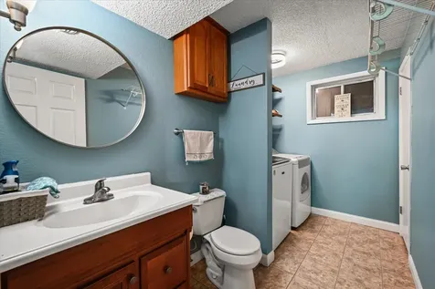 1975 Rosemont Dubuque IA 52002