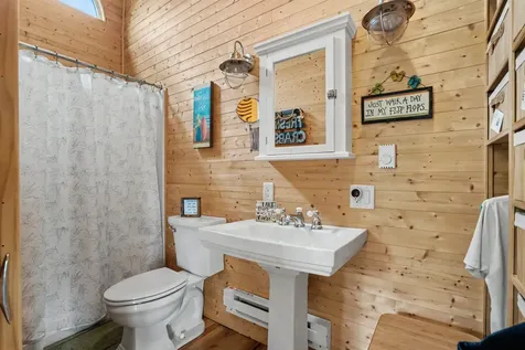 26249 215th Delhi IA 52223