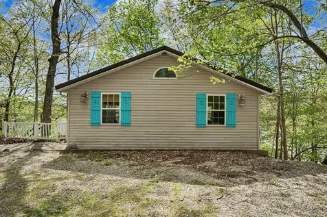 26249 215th Delhi IA 52223