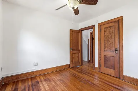 705 W 3rd Dubuque IA 52001