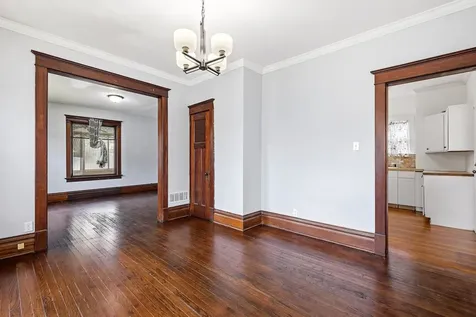 705 W 3rd Dubuque IA 52001