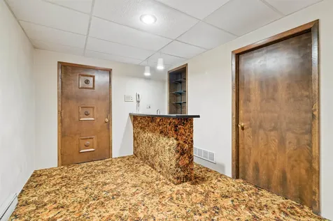 3416 Glencove Dubuque IA 52002