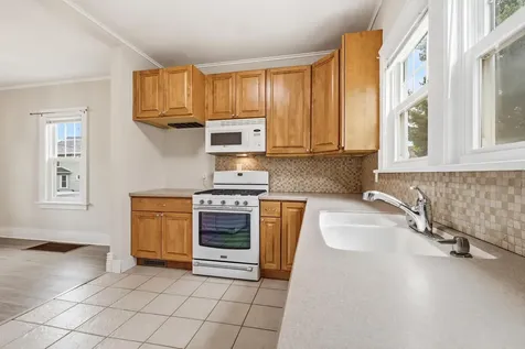 160 S Hill Dubuque IA 52001