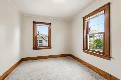 160 S Hill Dubuque IA 52001