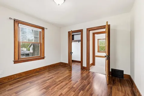 160 S Hill Dubuque IA 52001