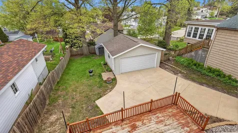 160 S Hill Dubuque IA 52001