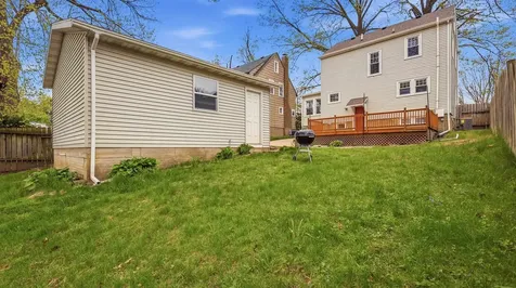 160 S Hill Dubuque IA 52001