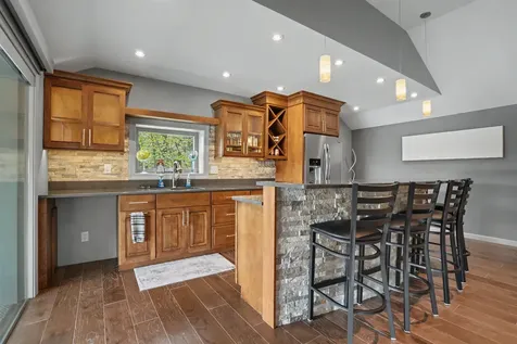 2582 220th Delhi IA 52222-0000