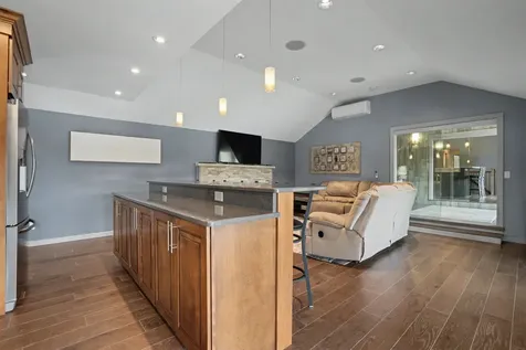 2582 220th Delhi IA 52222-0000