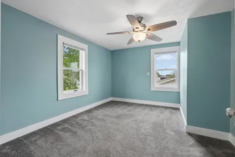 504 2nd Avenue NW Cascade IA 52033