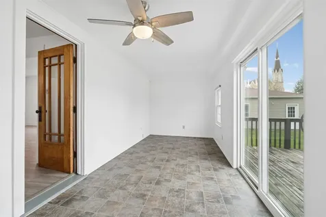 504 2nd Avenue NW Cascade IA 52033