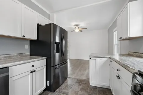 504 2nd Avenue NW Cascade IA 52033