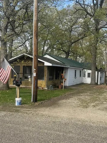 407 River View Guttenberg IA 52052