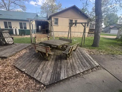 407 River View Guttenberg IA 52052