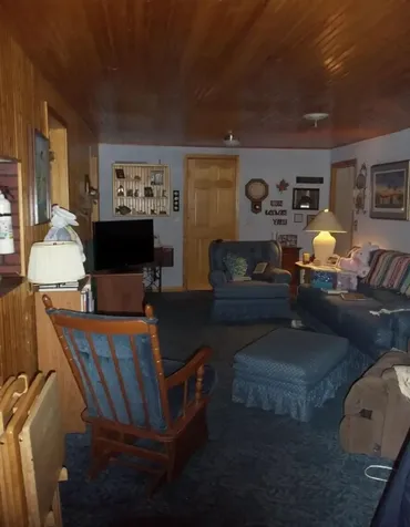 407 River View Guttenberg IA 52052