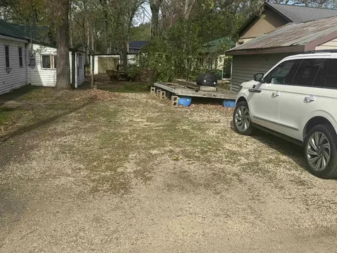 407 River View Guttenberg IA 52052