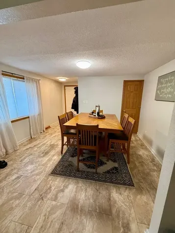 111 Sunset Guttenberg IA 52052