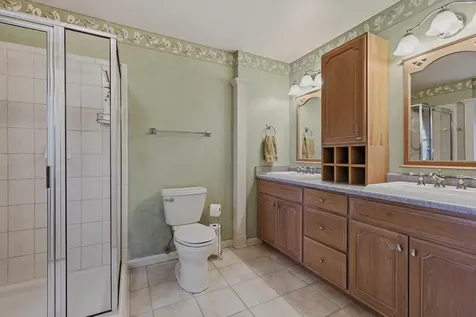 16408 Coventry Dubuque IA 52001