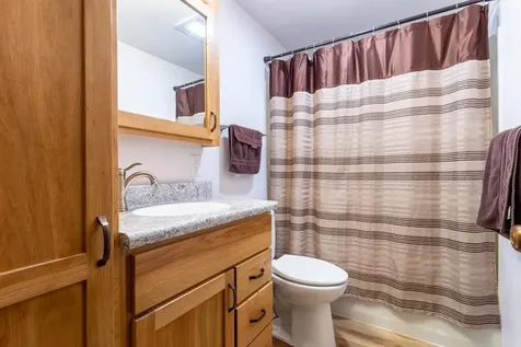 880 Stone Ridge Dubuque IA 52001