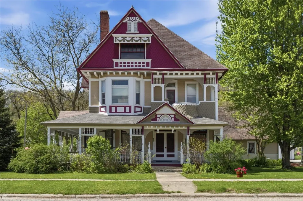 401 NW 1st Elkader IA 52043