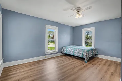 303 SE 5th Dyersville IA 52040