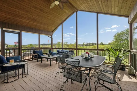 2101 Wedgewood Dubuque IA 52002