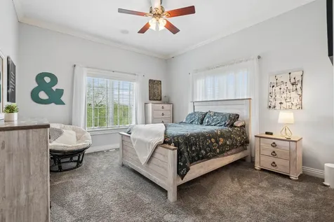 2101 Wedgewood Dubuque IA 52002