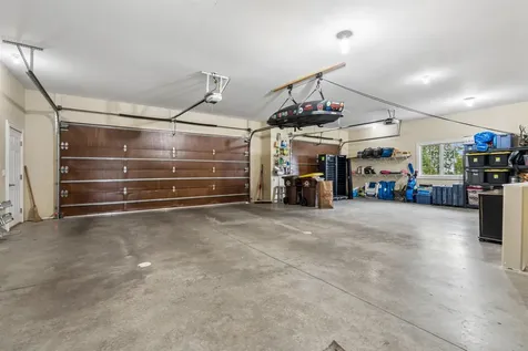 2101 Wedgewood Dubuque IA 52002