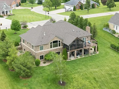 2101 Wedgewood Dubuque IA 52002