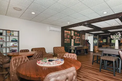 30824 Olde Hawkeye Dyersville IA 52040