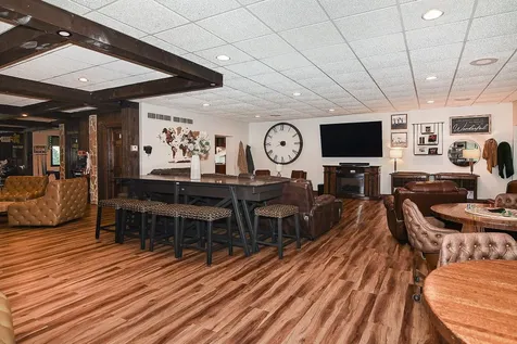 30824 Olde Hawkeye Dyersville IA 52040