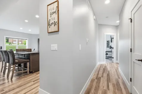 16392 Country View Dubuque IA 52001