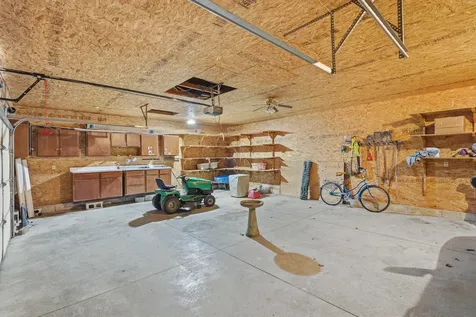 435 S 4th Street Winthrop IA 50682